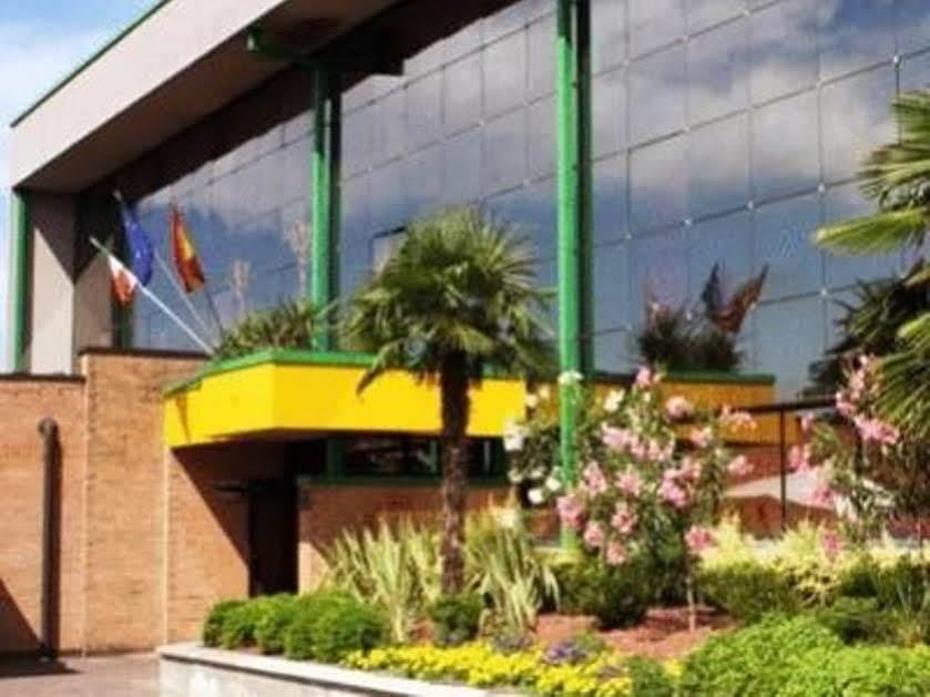 Orzihotel Orzivecchi Екстер'єр фото